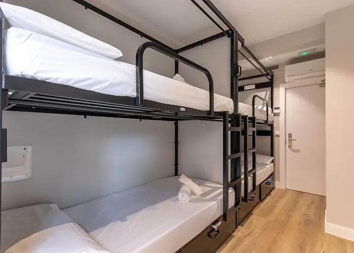 Pensión Uri Bbi00060 Self Check In Bilbao